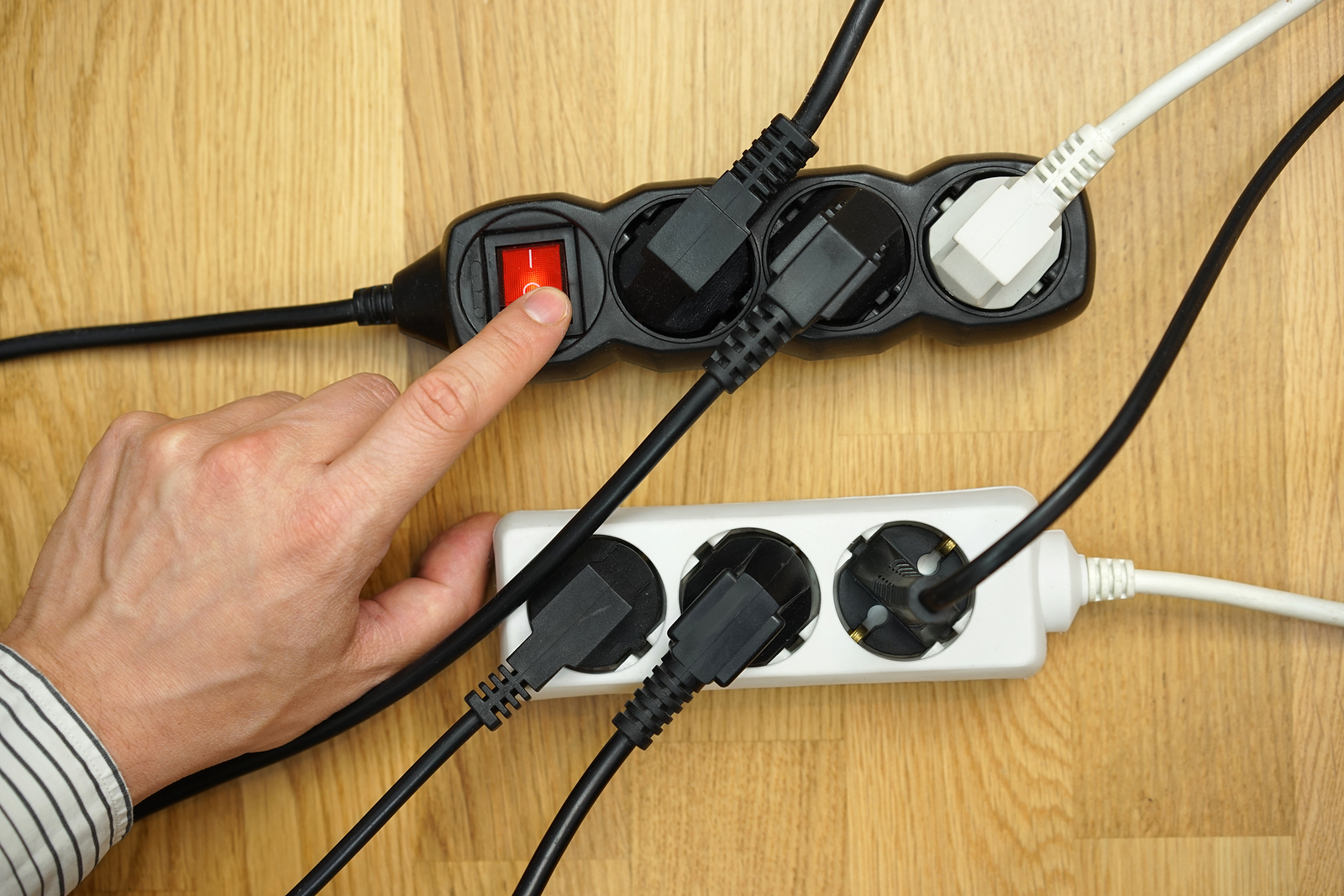 How Leaking Electricity Affects Power Consumption Weather Master